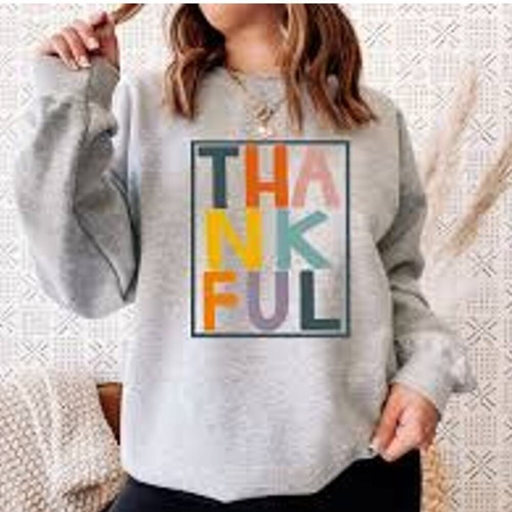 Women's Oversized Letter Print Thankful Soft Pullover Sweatshirt Size M Gray NWT